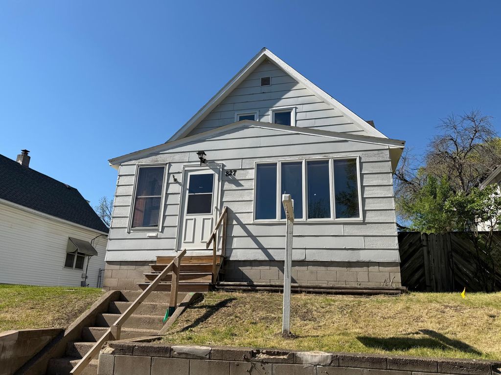 Photo of 827 Lafond Avenue, Saint Paul, MN 55104 (MLS # 7074707)