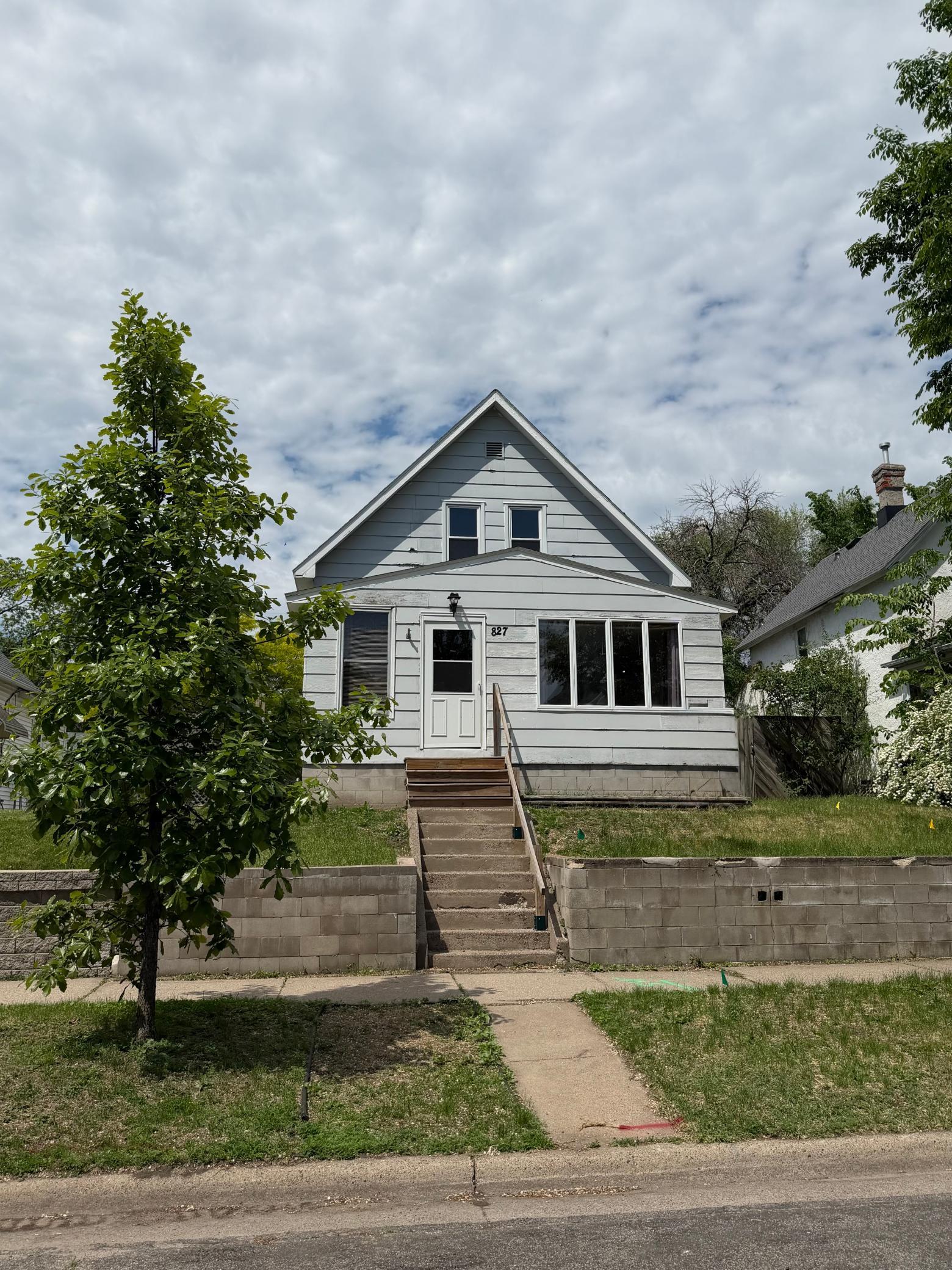 827 Lafond Avenue