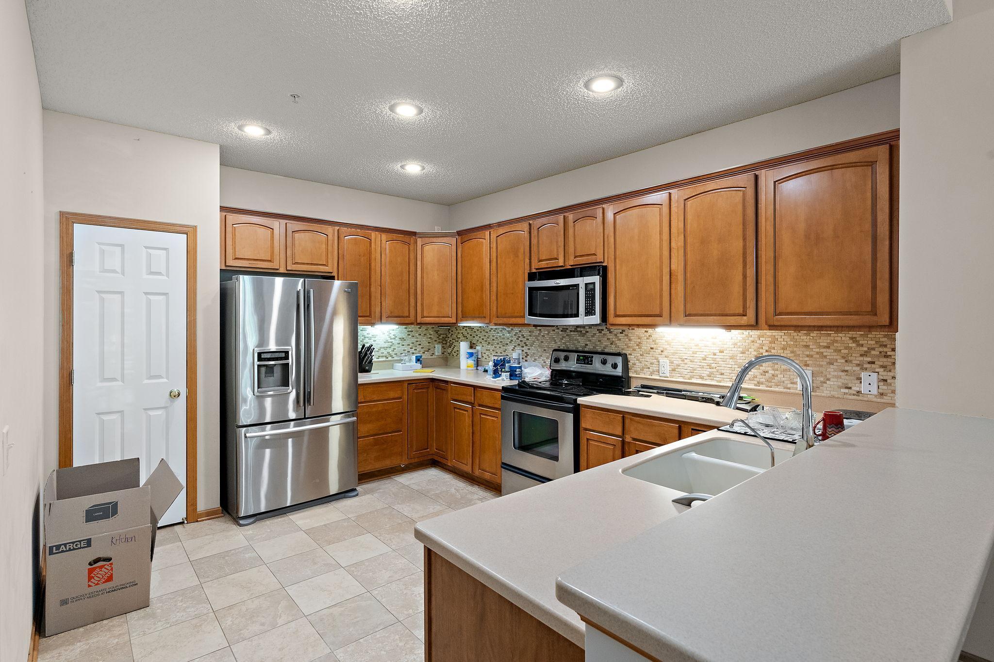 4543 Bloomberg Circle