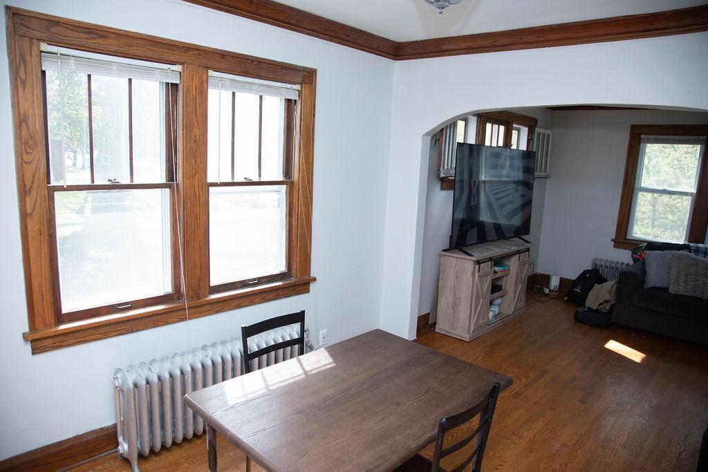 1453 7th Street E