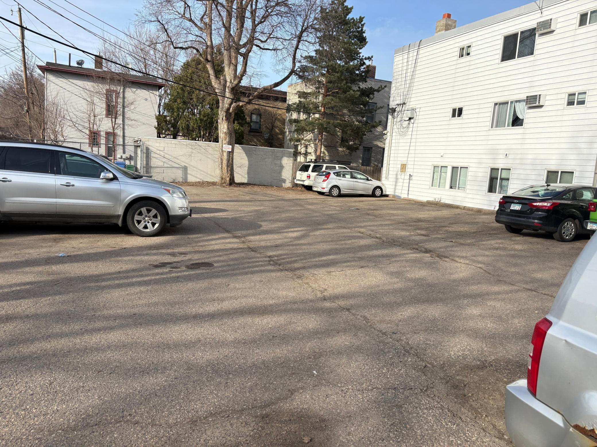 2810 Pleasant Avenue