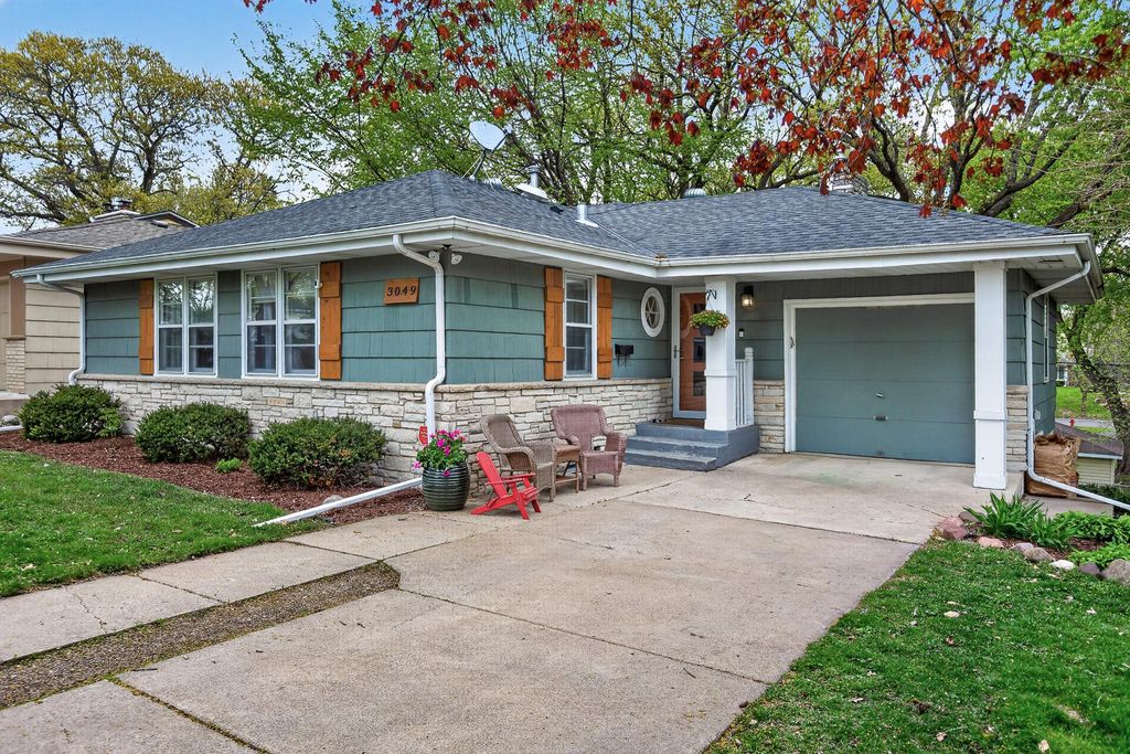 Photo of 3049 Sumter Avenue S, Saint Louis Park, MN 55426 (MLS # 7068882)
