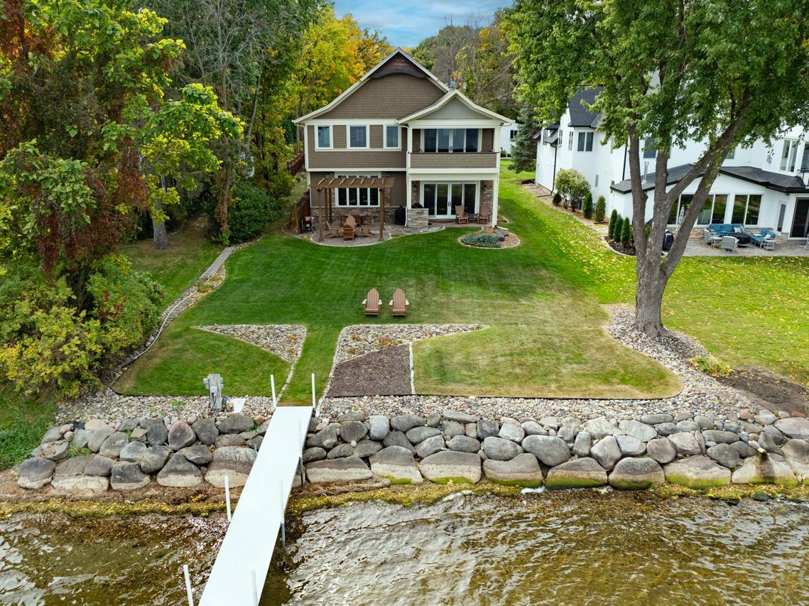 2172 Shadywood Road