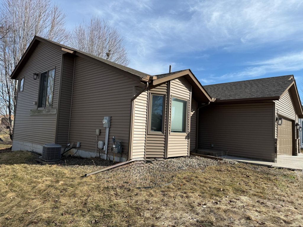 Photo of 4453 Helena Road N, Oakdale, MN 55128 (MLS # 7041259)