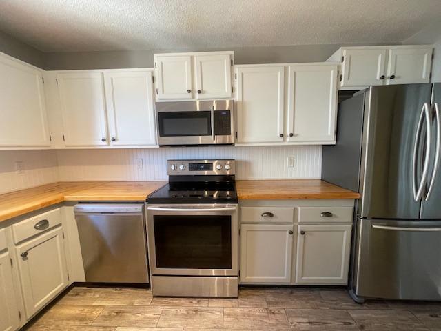 6500 Woodlake Drive 205