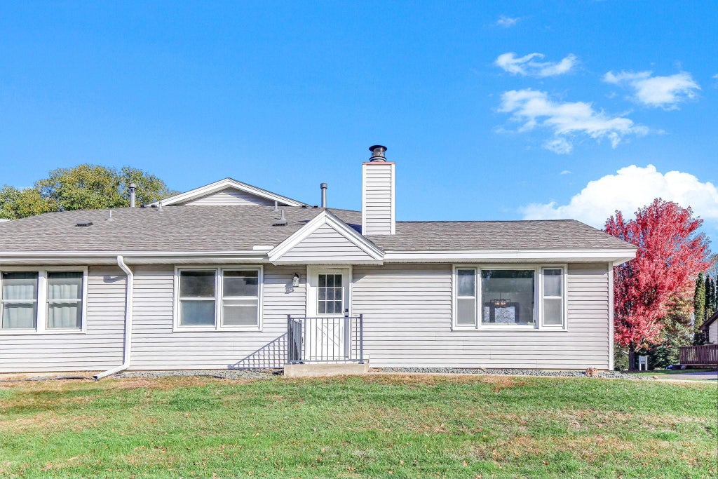 Photo of 6750 Gretchen Court N, Oakdale, MN 55128 (MLS # 7162862)