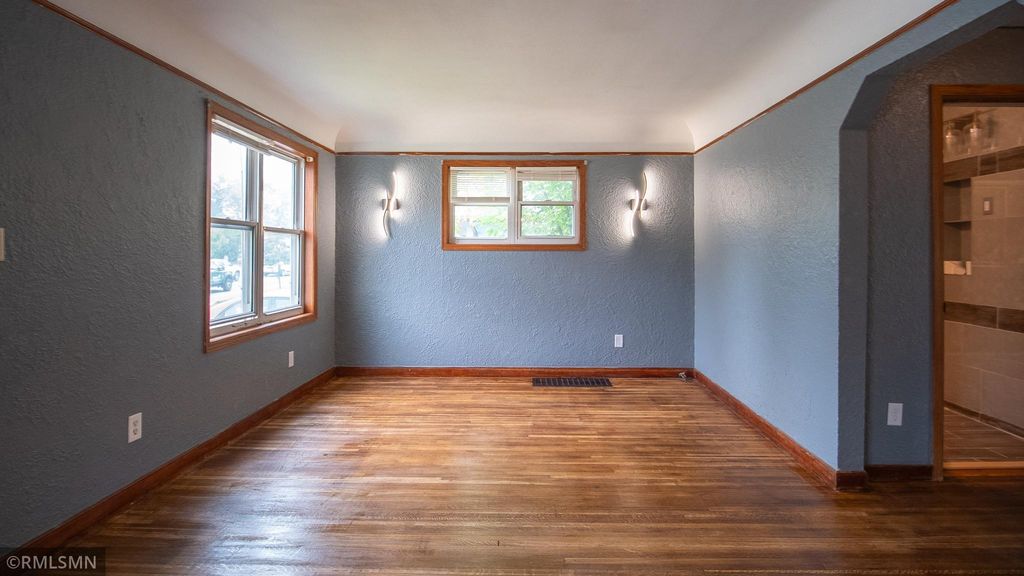 Photo of 911 12th Street SE, Rochester, MN 55904 (MLS # 7077284)