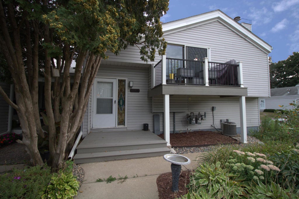 Photo of 7509 Landau Drive, Bloomington, MN 55438 (MLS # 7139071)