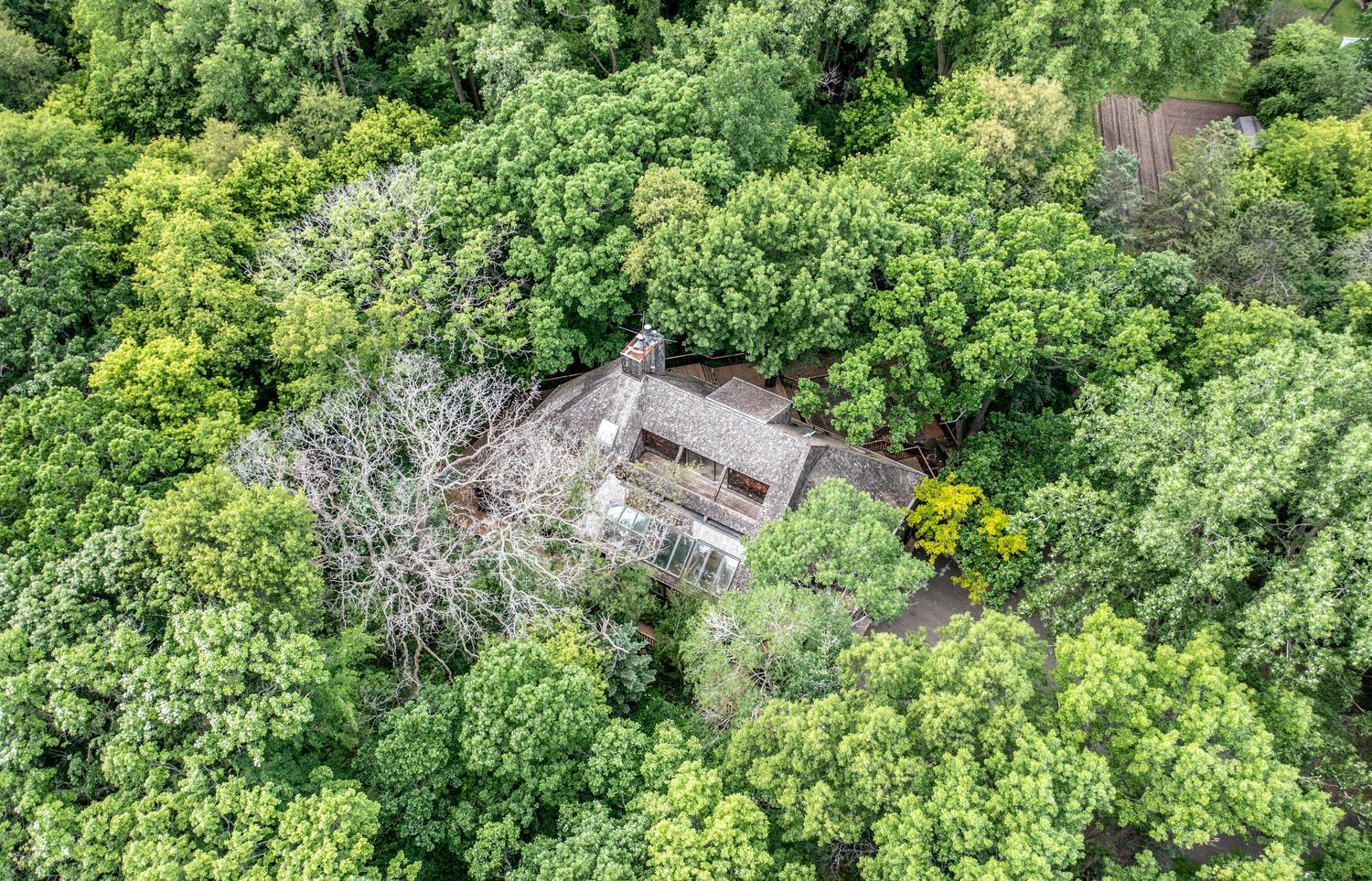 750 Mohican Lane