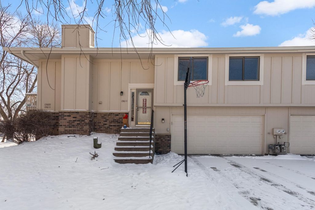 Photo of 13611 86th Avenue N, Maple Grove, MN 55369 (MLS # 6824284)