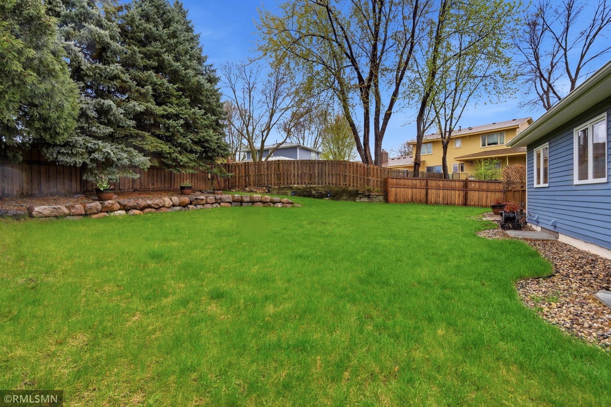 8758 Dallas Lane N