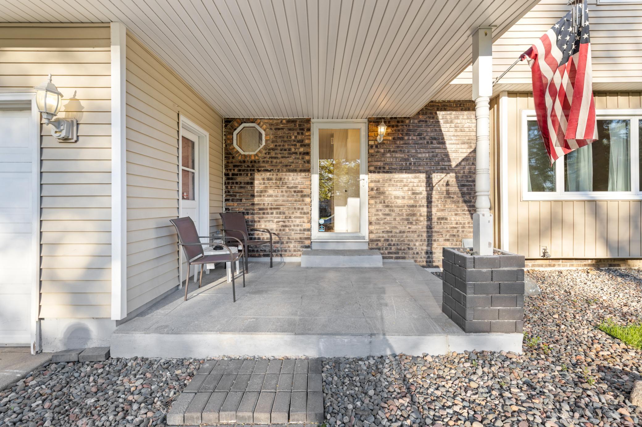 2904 Silver Lake Court NE