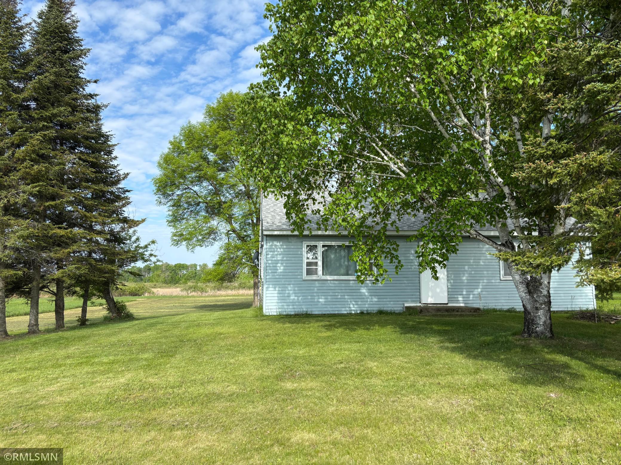 290 Nelson Avenue W