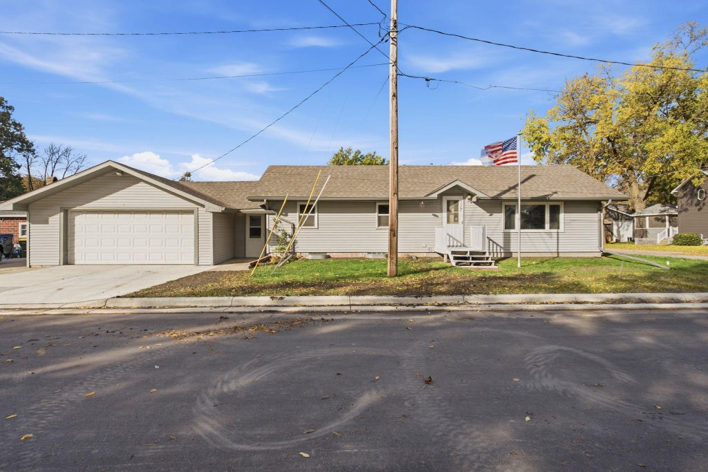 Photo of 117 3rd Street N, Kandiyohi, MN 56251 (MLS # 7164804)