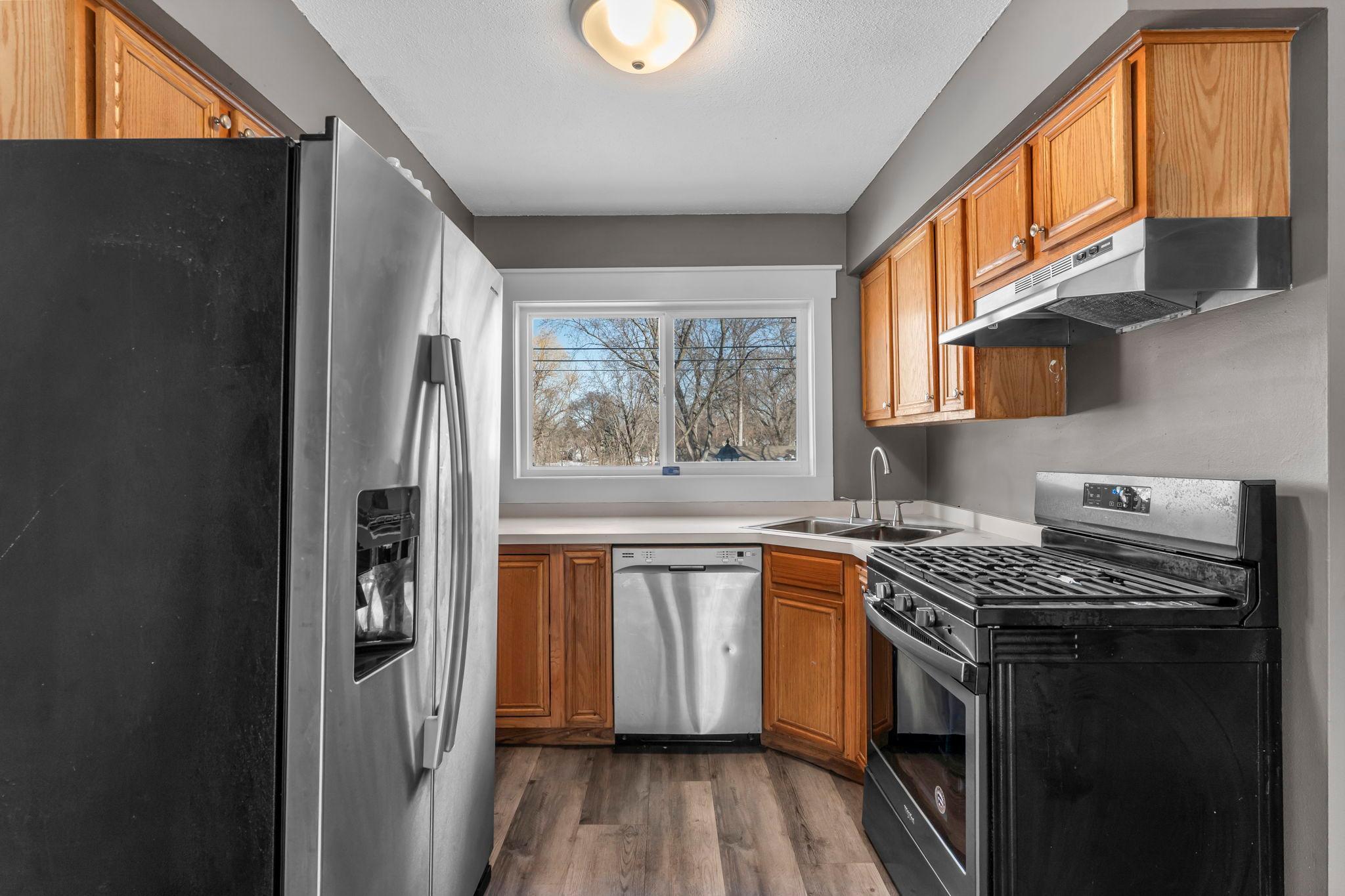 2501-2503 W 98th Street