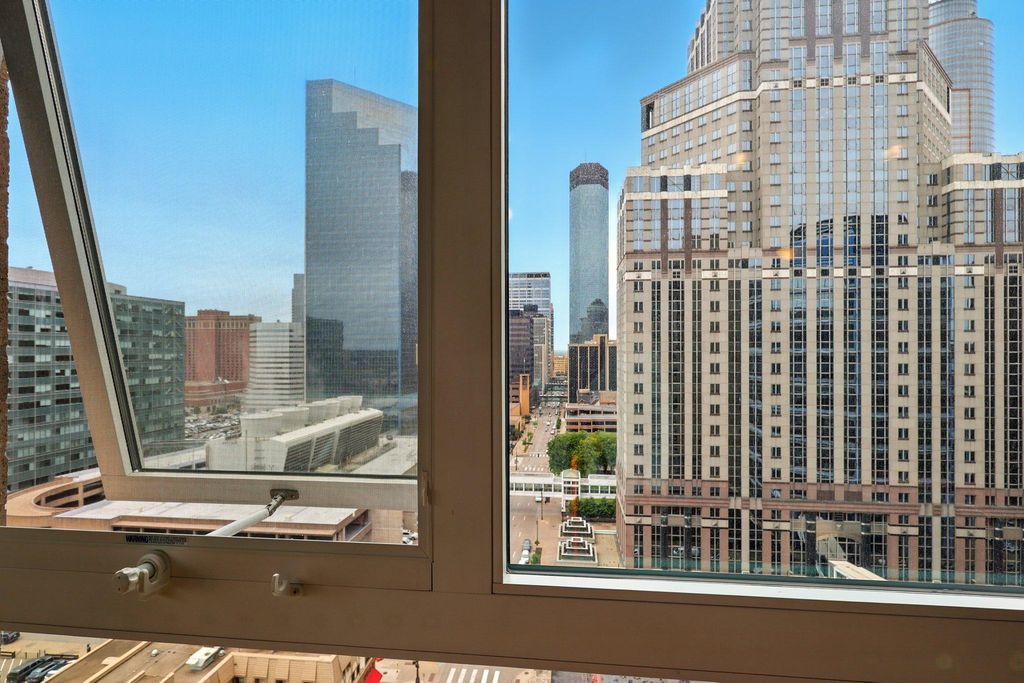 Photo of 433 S 7th Street #1623, Minneapolis, MN 55415 (MLS # 6730232)