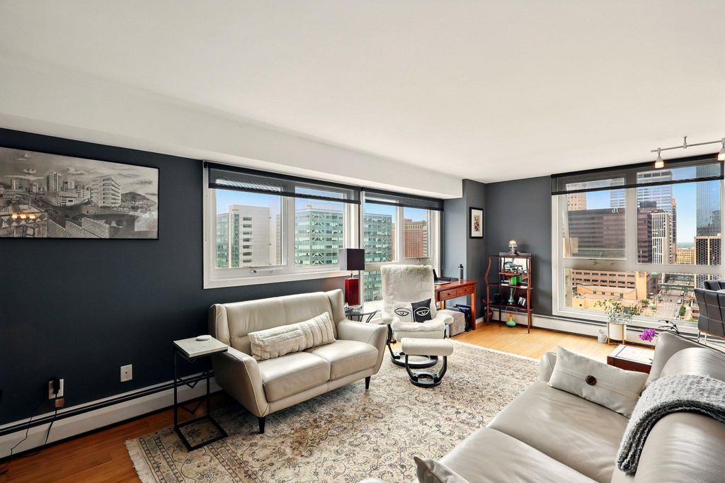 Photo of 433 S 7th Street #1623, Minneapolis, MN 55415 (MLS # 6730232)