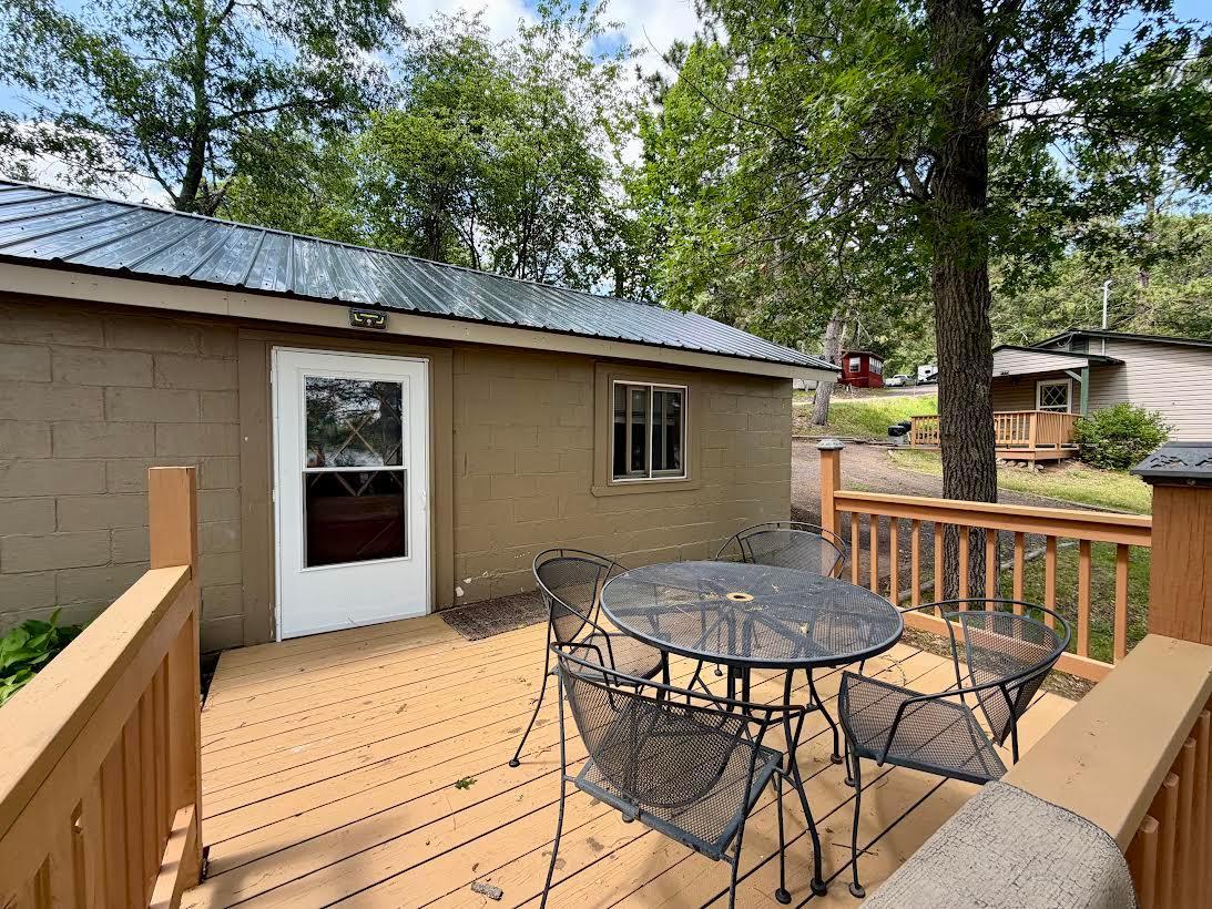 6833 View Point Lodge Road 13 (Cabin 2)