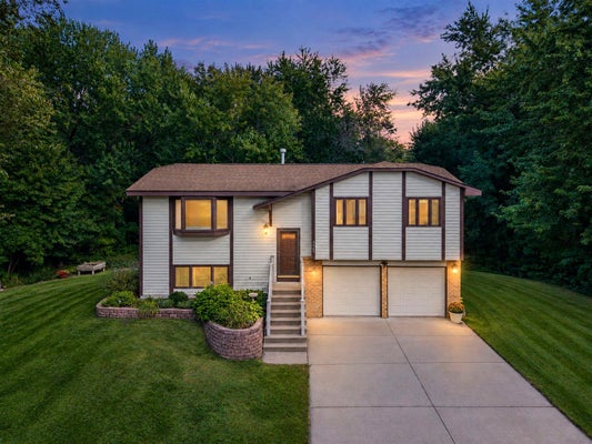 8469 WESTWOOD RD NE, MINNEAPOLIS, MN 55432 - Image 6f9a838cbd0b8d716afa70ecd9eac2e2/1993587642