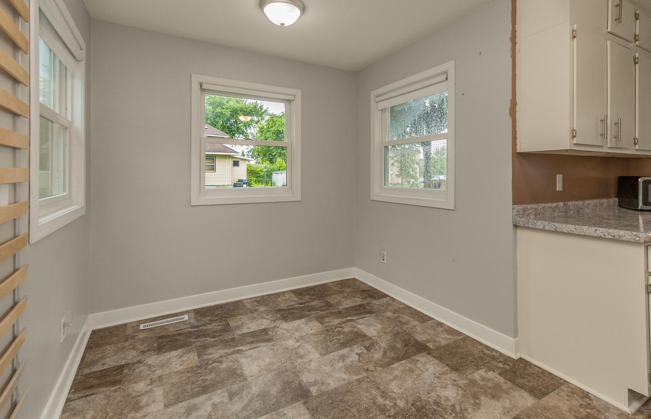 87 Wheelock Parkway W