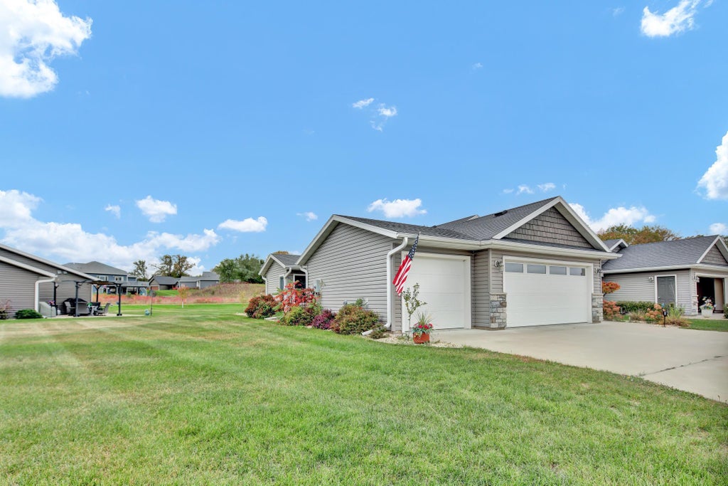 Photo of 1235 N 10th Street, Lake City, MN 55041 (MLS # 7160183)
