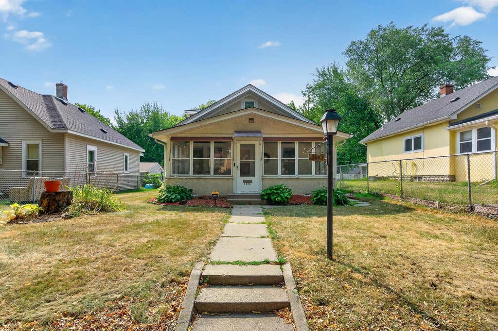 Photo of 3643 Queen Avenue N, Minneapolis, MN 55412 (MLS # 7119172)