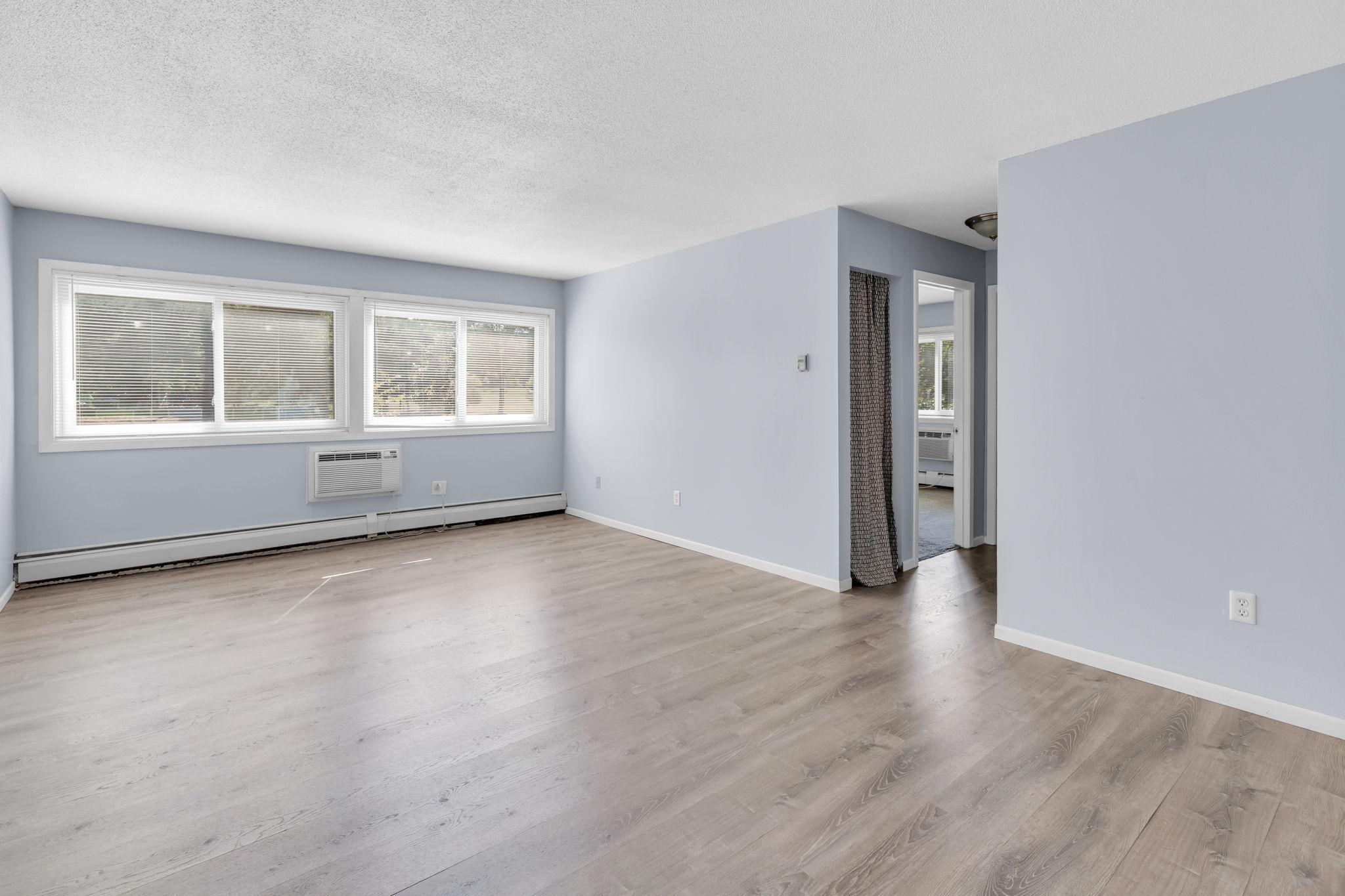 2616 Harriet Avenue 104