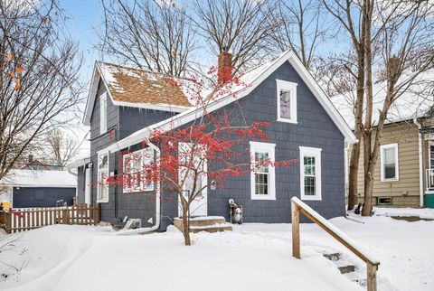 1332 Margaret Street Saint Paul MN 55106