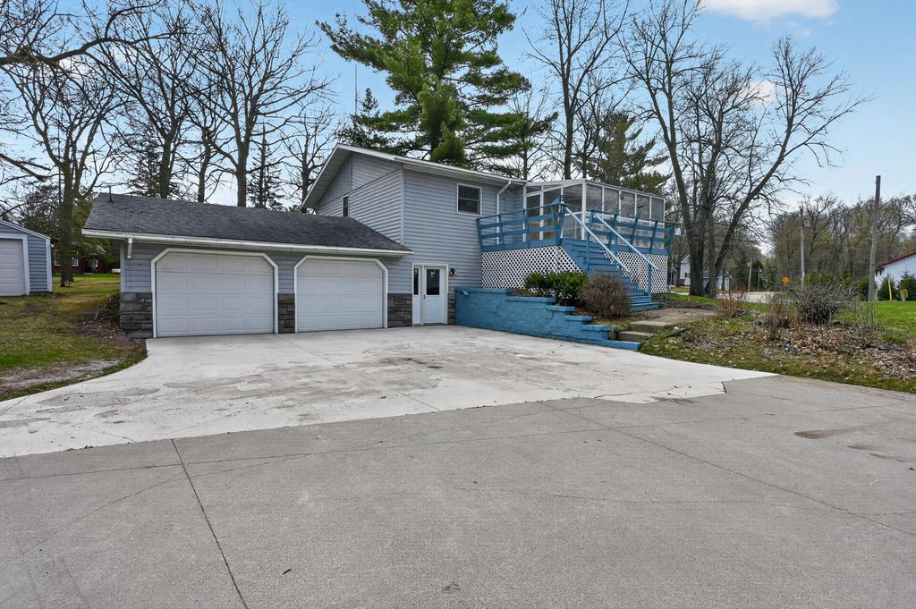Photo of 2895 N Lake Miltona Drive NE, Miltona, MN 56354 (MLS # 7063677)