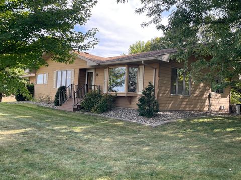 Photo of 67927 270th Street, Manchester Twp, MN 56009 (MLS # 6795951)