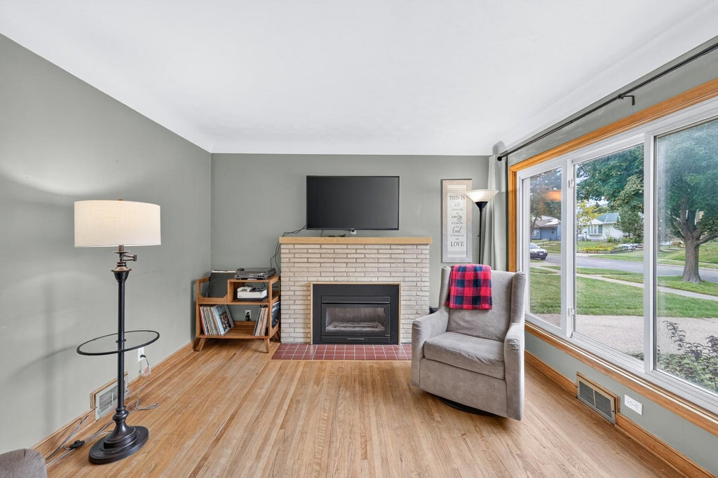 Photo of 1455 Schletti Street, Saint Paul, MN 55117 (MLS # 7081677)