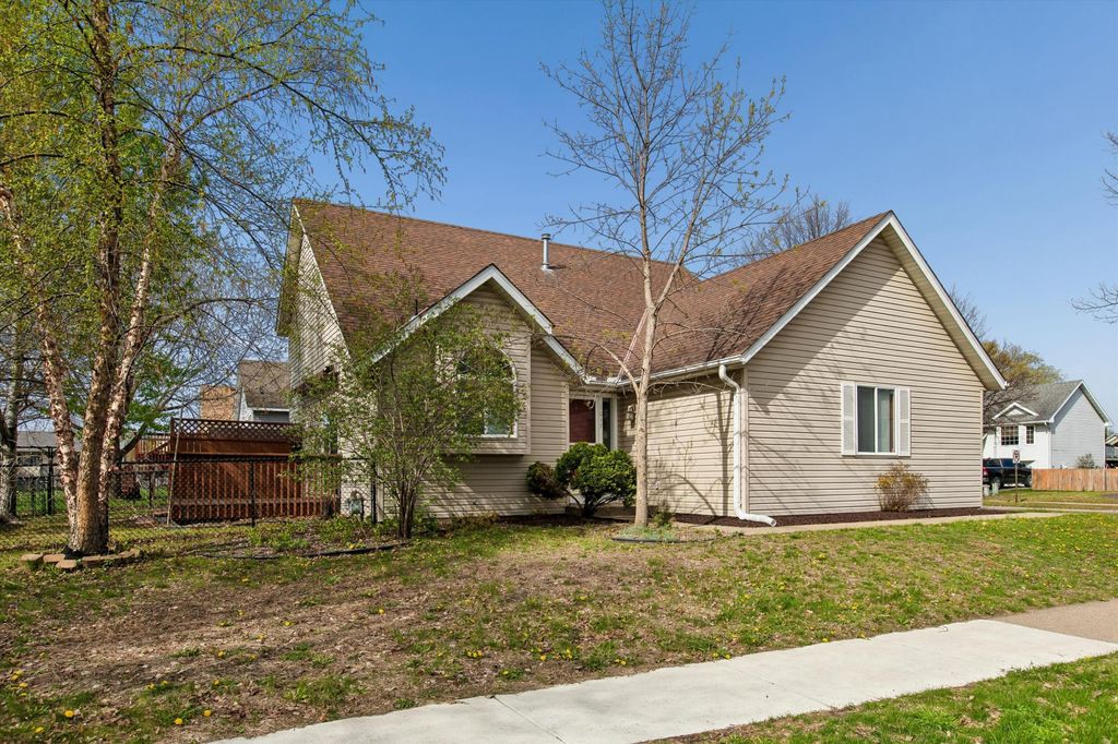 Photo of 1017 Larch Street, Farmington, MN 55024 (MLS # 7055841)
