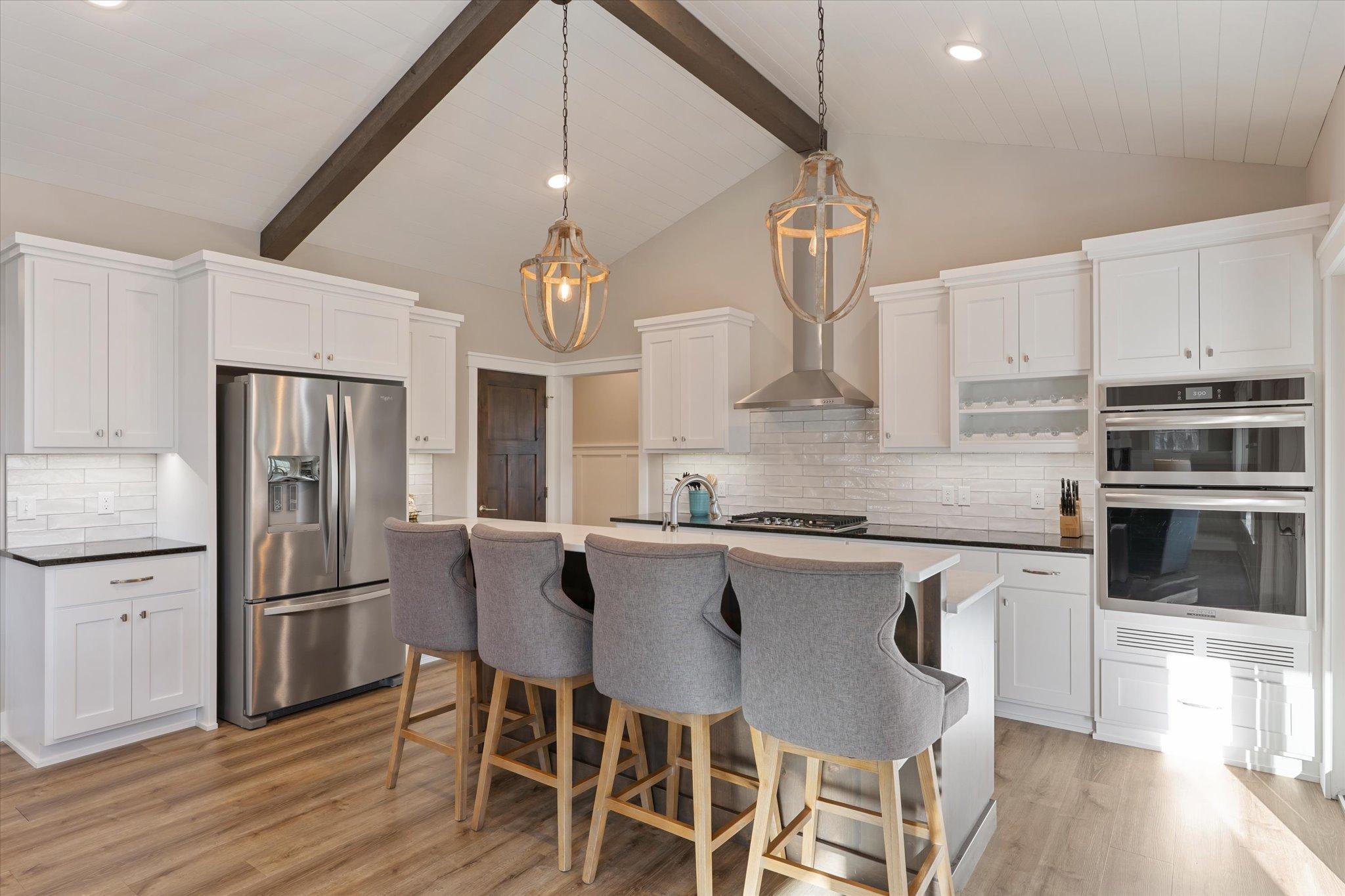 3913 Bather DR #819 Grand View Lodge