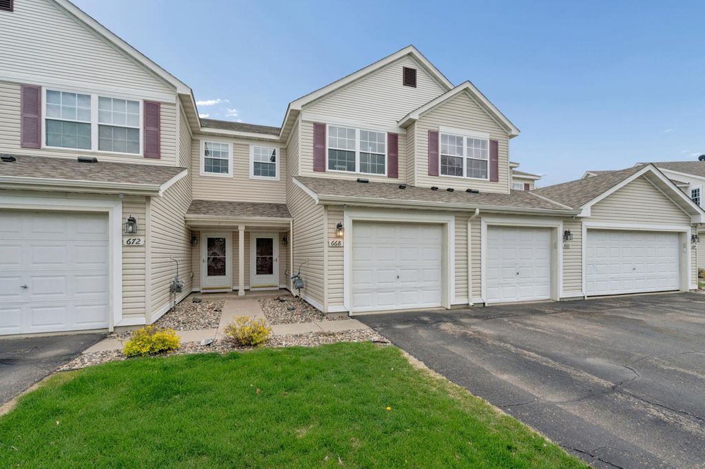 Photo of 668 Cobblestone Way, Shakopee, MN 55379 (MLS # 7065983)