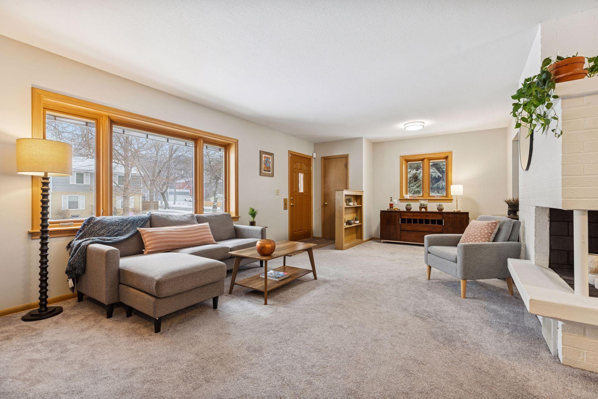 4148 Chowen Avenue S