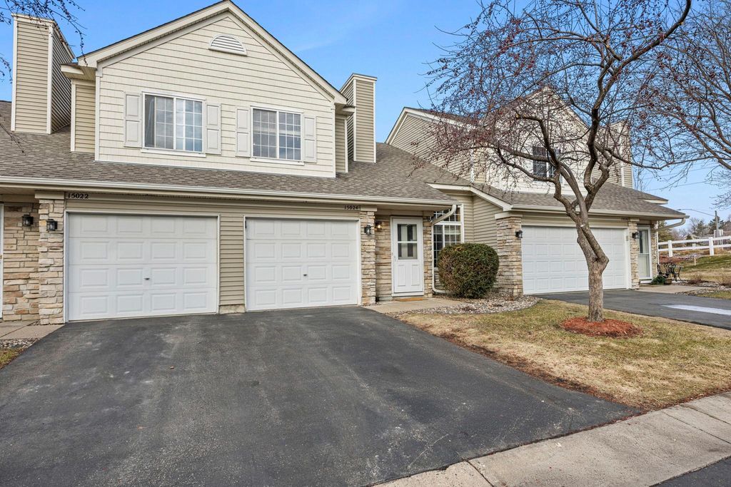 Photo of 15024 Dunwood Trail, Apple Valley, MN 55124 (MLS # 7036303)