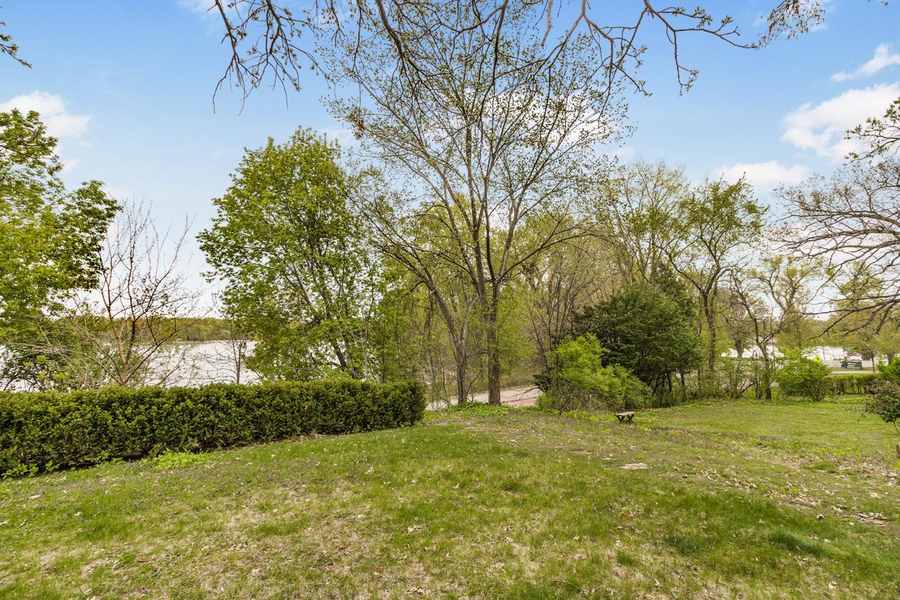 2024 Cedar Lake Parkway