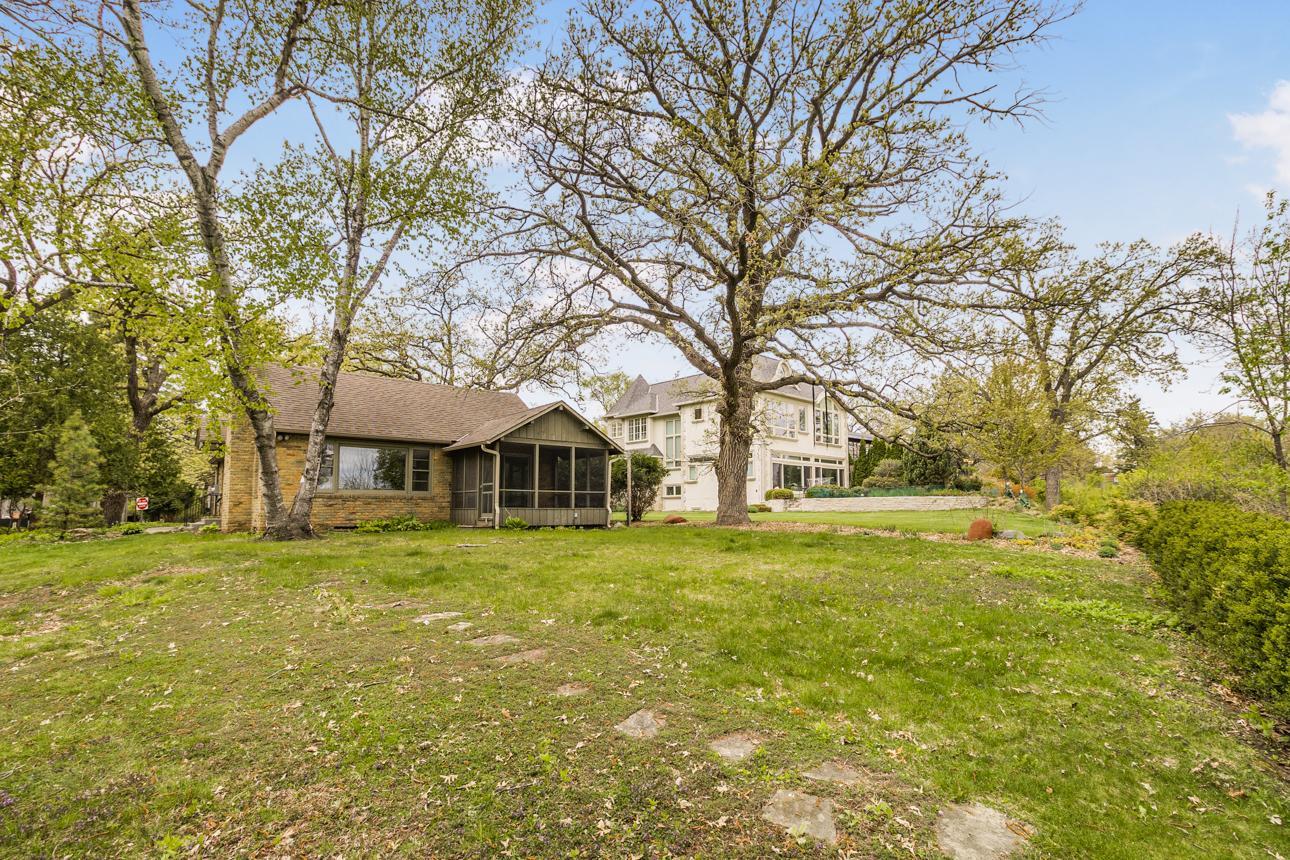 2024 Cedar Lake Parkway
