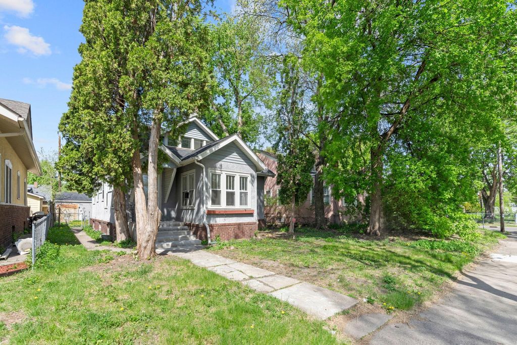 Photo of 1655 Sheridan Avenue N, Minneapolis, MN 55411 (MLS # 7069015)