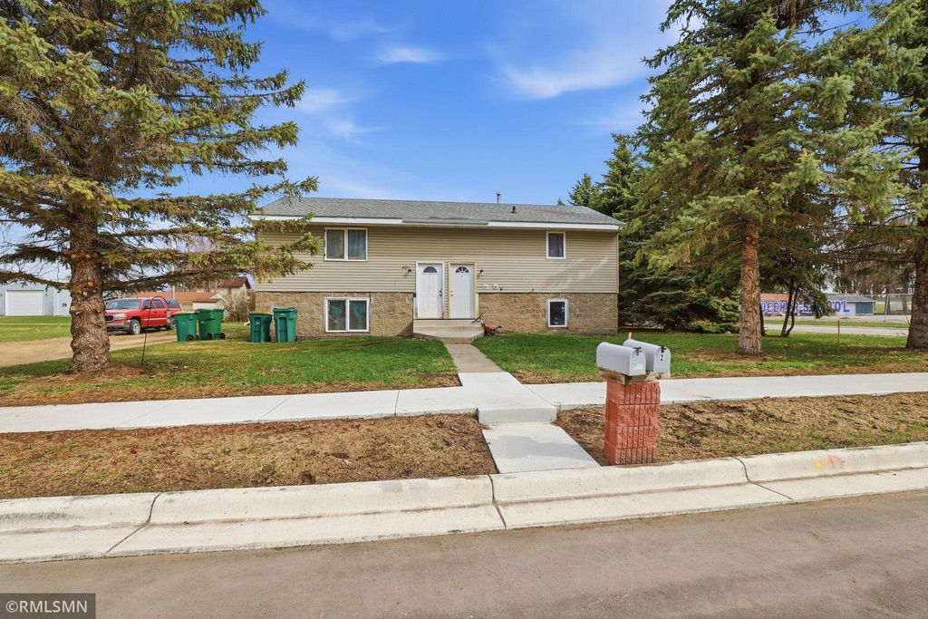 Photo of 100 4th Street NW, Montgomery, MN 56069 (MLS # 7056740)