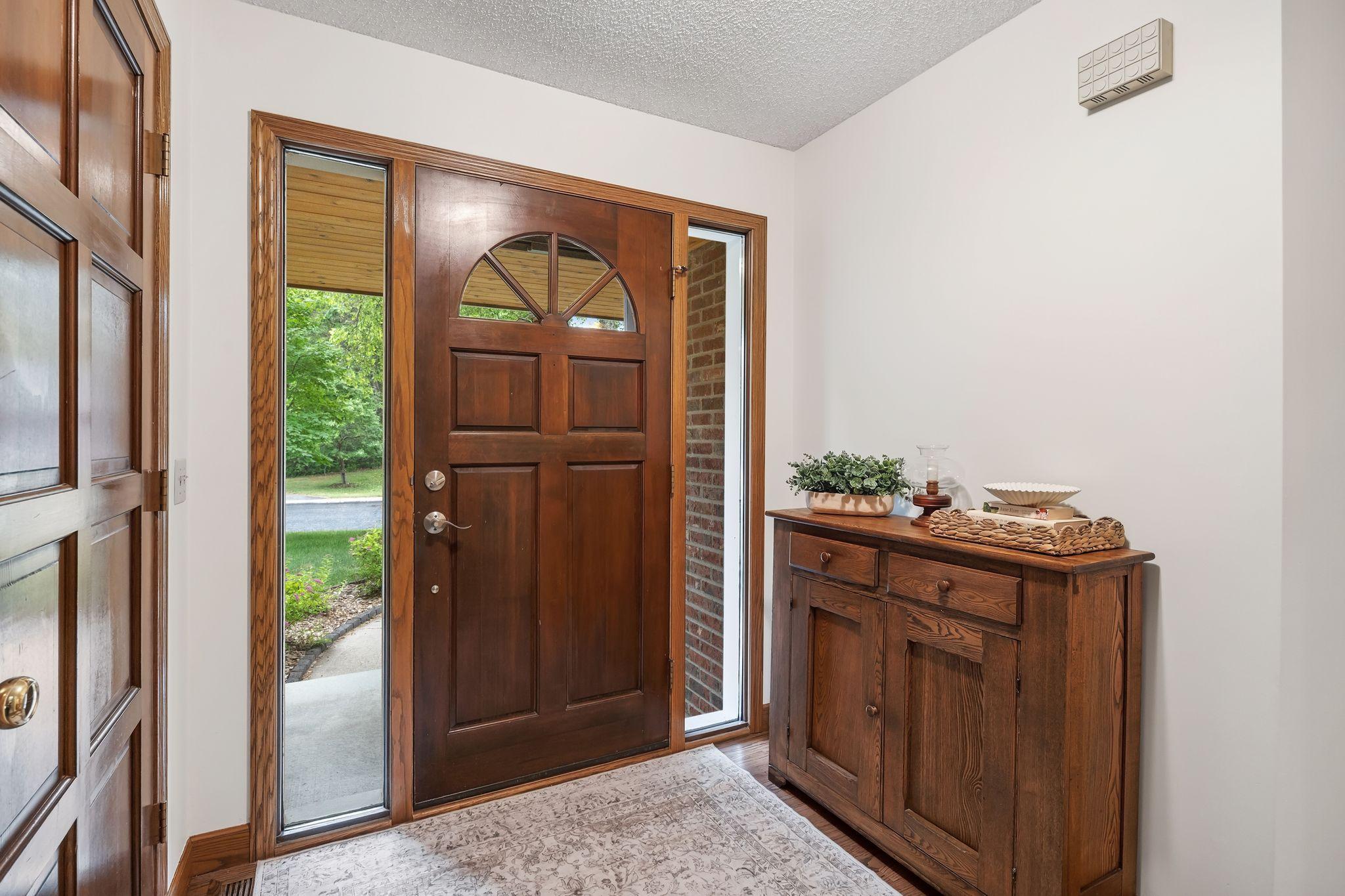4876 Knottingham Circle