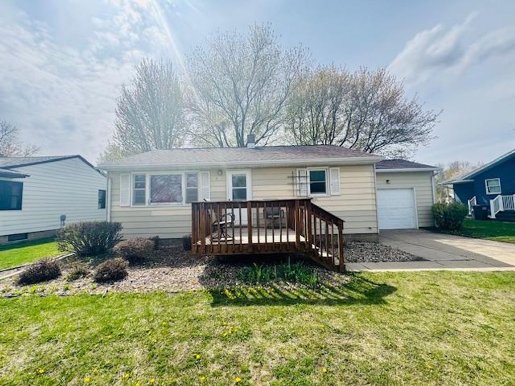 Photo of 2936 Queen Avenue, Slayton, MN 56172 (MLS # 7067975)