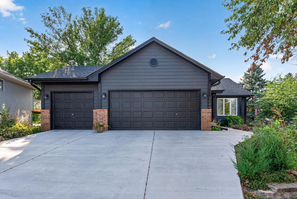 Photo of 3644 James Court, Hastings, MN 55033 (MLS # 7138416)