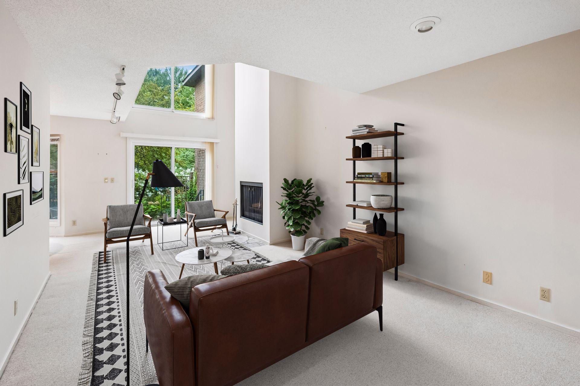1926 Dupont Avenue S