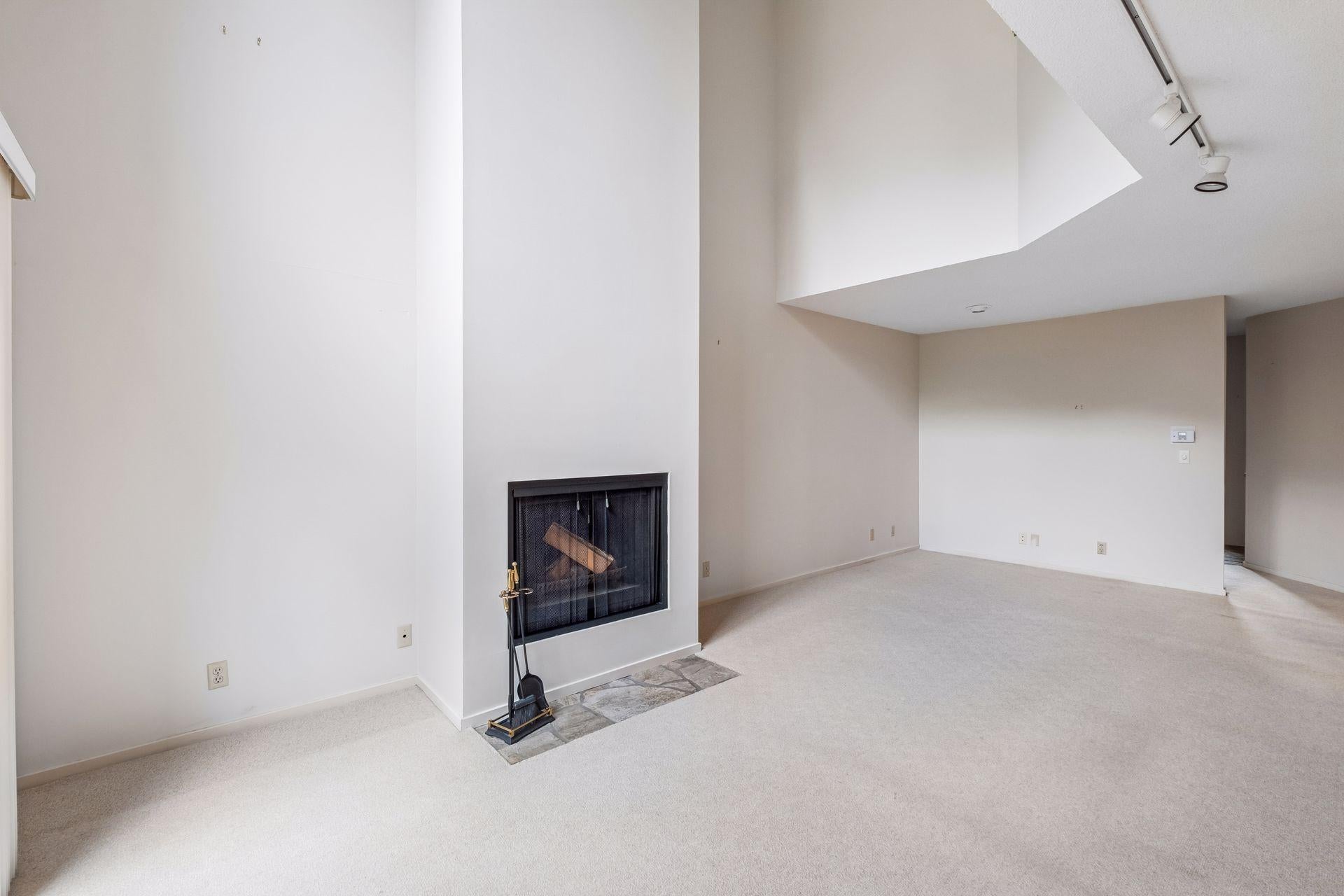 1926 Dupont Avenue S