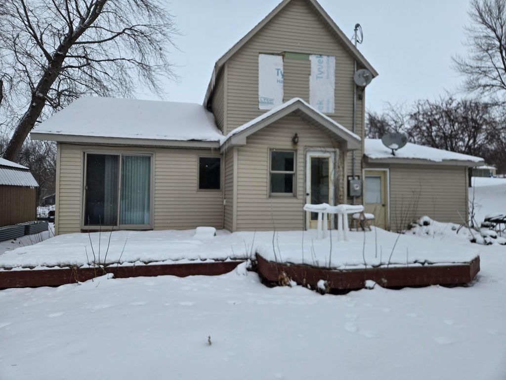 Photo of 710 1st Avenue NE, Glenwood, MN 56334 (MLS # 6825012)