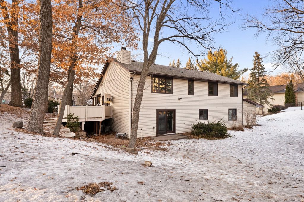 Photo of 7686 Blackwell Court N, Inver Grove Heights, MN 55076 (MLS # 7005994)