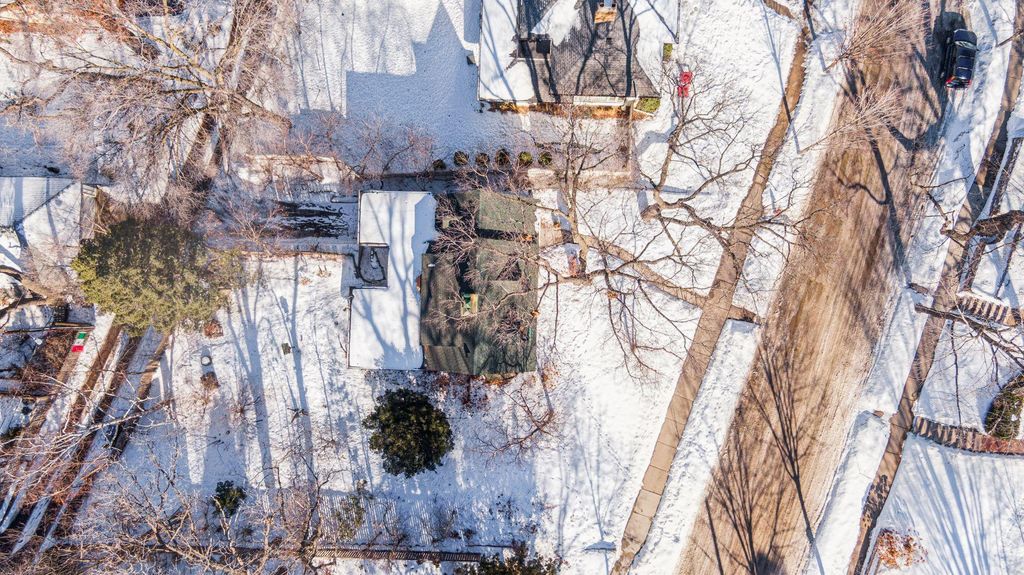 Photo of 2740 Thomas Avenue Ave S, Minneapolis, MN 55416 (MLS # 7023563)