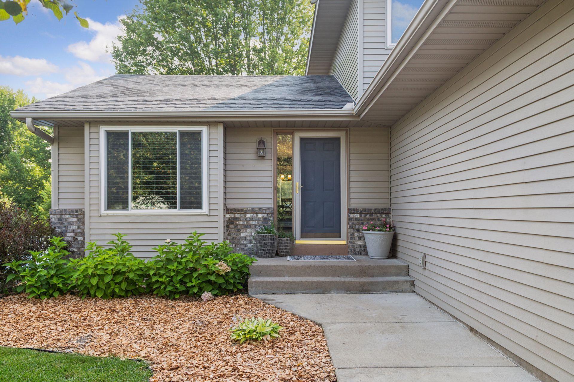 1119 Gilbert Court