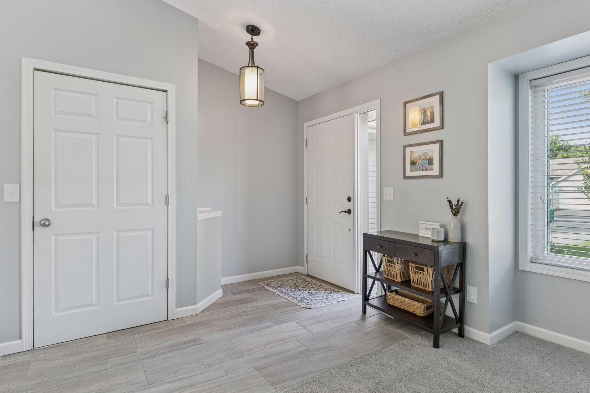 1119 Gilbert Court
